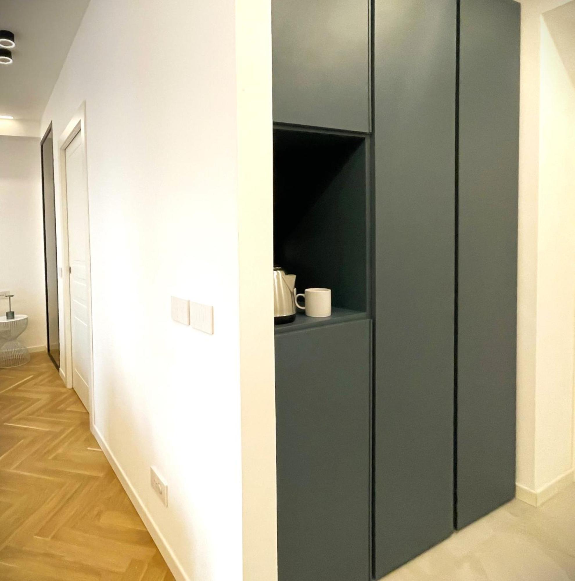 B And G San Babila- Luxury In The Heart Of Milano - Design District Hotel Exterior foto